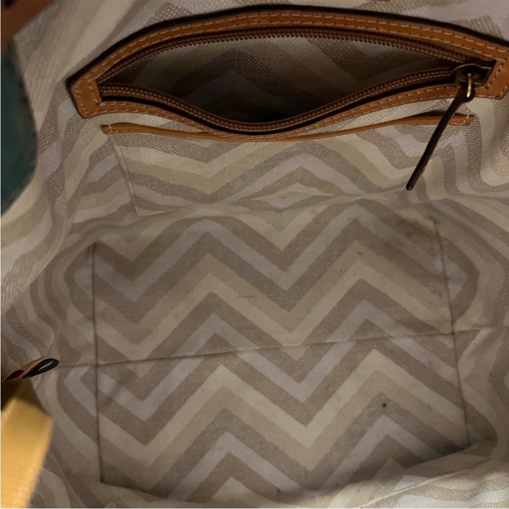 Dooney & Bourke// green bucket bag - Picture 8 of 10